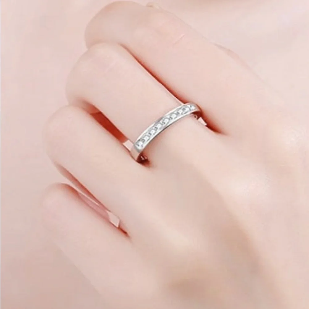 925 Sterling Silver Moissanite Geometric Classic Band Ring